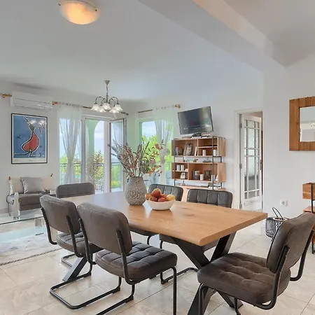 Mahovic Holiday home